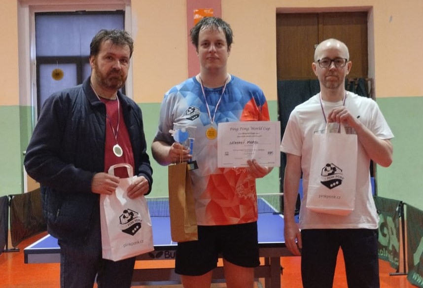 Pink Ponk Tour 2025 Praha Sandpaper